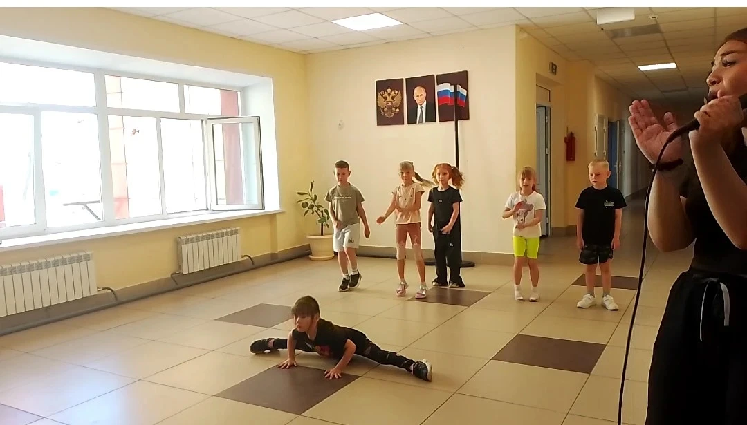 🌈 В «Радуге Единства» зажглись первые огни дружбы!

Сегодня в #ЗвериноголовскаяСОШ произошло долгож