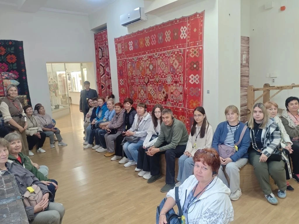 Дружеские встречи в отделе этнографии: гости из Чебоксар и мастер-класс для ребят

11 и 12 июня отде