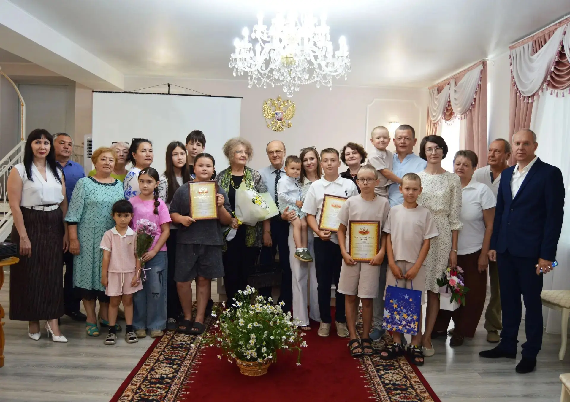 Сегодня особенный день – День семьи, любви и верности.