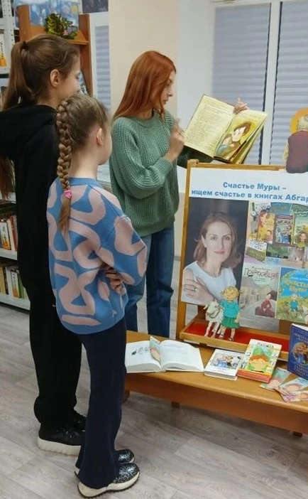 В нашем мире есть книги, которые согревают душу, как тёплый плед в дождливый день.