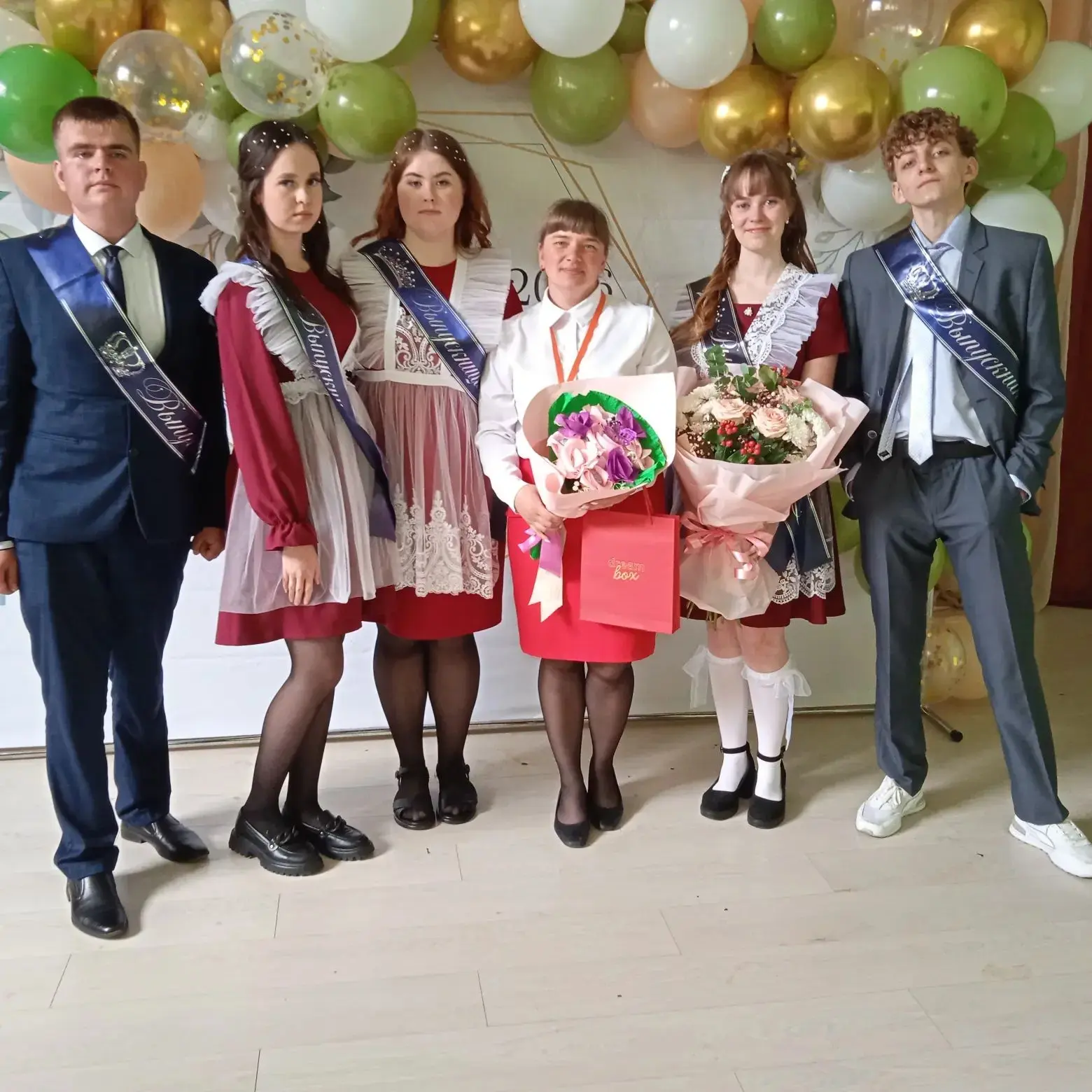 🔔Последний звонок: прощание с детством🔔