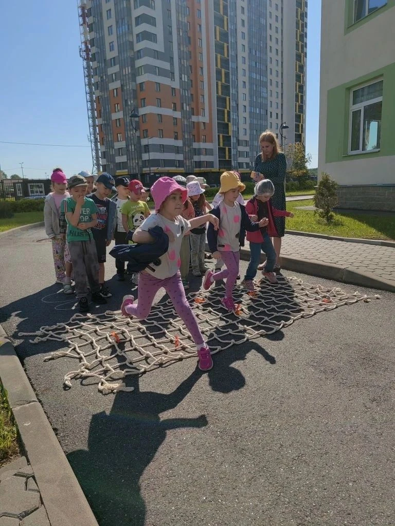 В детском саду прошёл увлекательный квест-путешествие для ребят среднего и старшего возраста «По стр