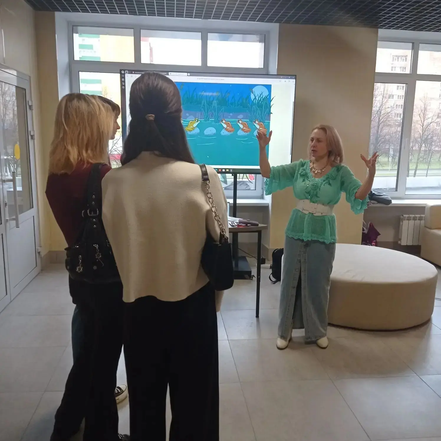 11 «А» в НХТИ: химичим с будущим! 🧪🧑‍🔬  В прошлую субботу ученики 11 «А» класса отправились не на об