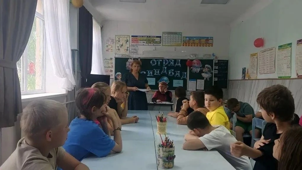 Волшебный день единства народов России в нашем лагере — полный восторг! ✨
Началось всё с такой заряд