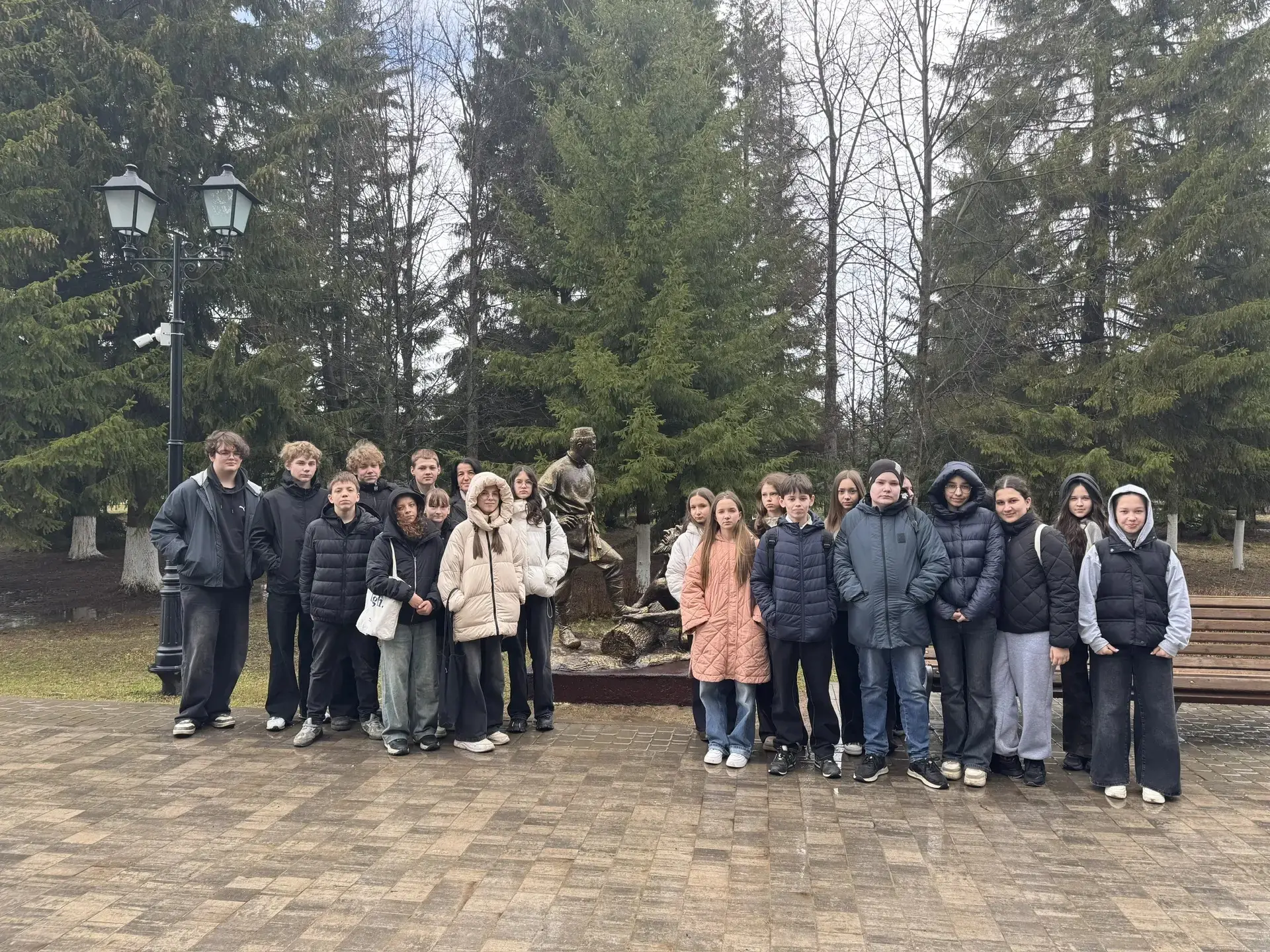 ✨ Ученики 6Б и 7В классов посетили село Кырлай, где находится обновленный музей, посвящ...