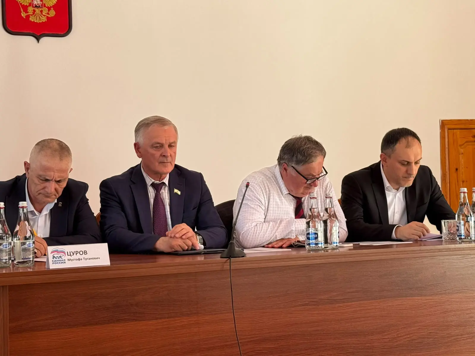 📍 В администрации Малгобекского района прошла встреча кандидатов в депутаты Народного ...