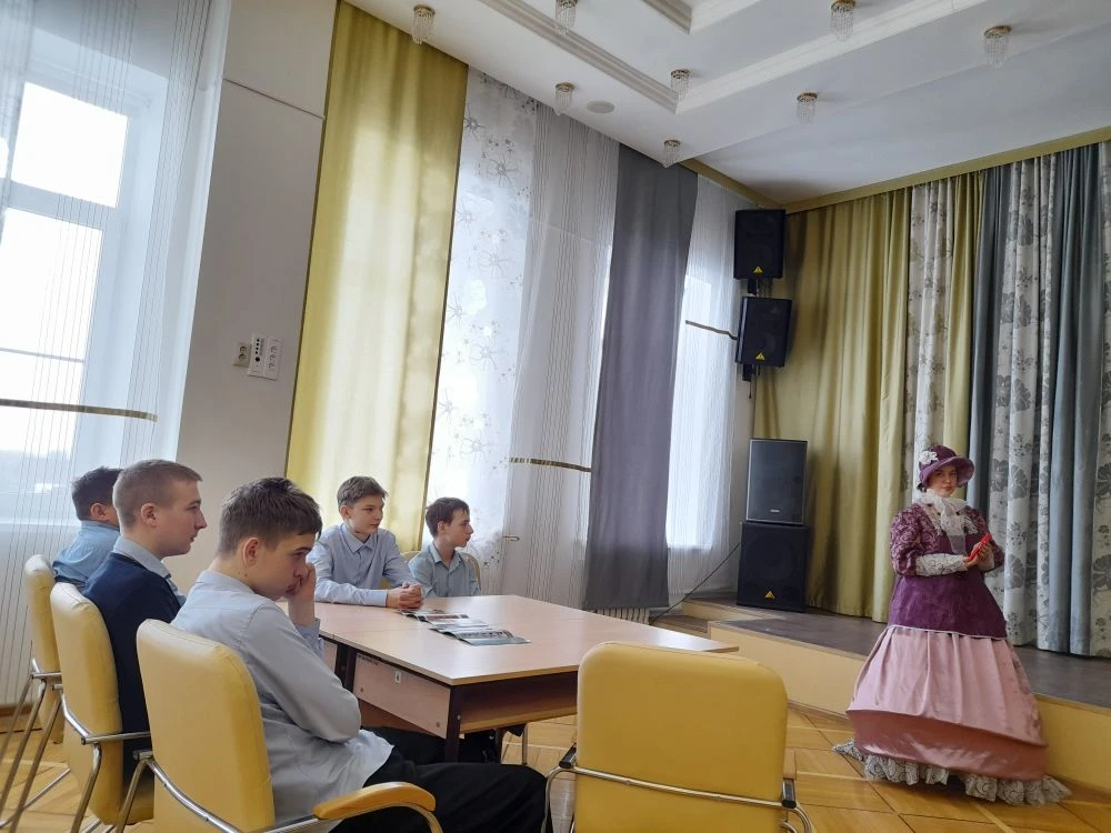 В рамках проекта "Пушкинская карта" 3 марта обучающиеся 8-х классов нашей школы приняли участие в кр