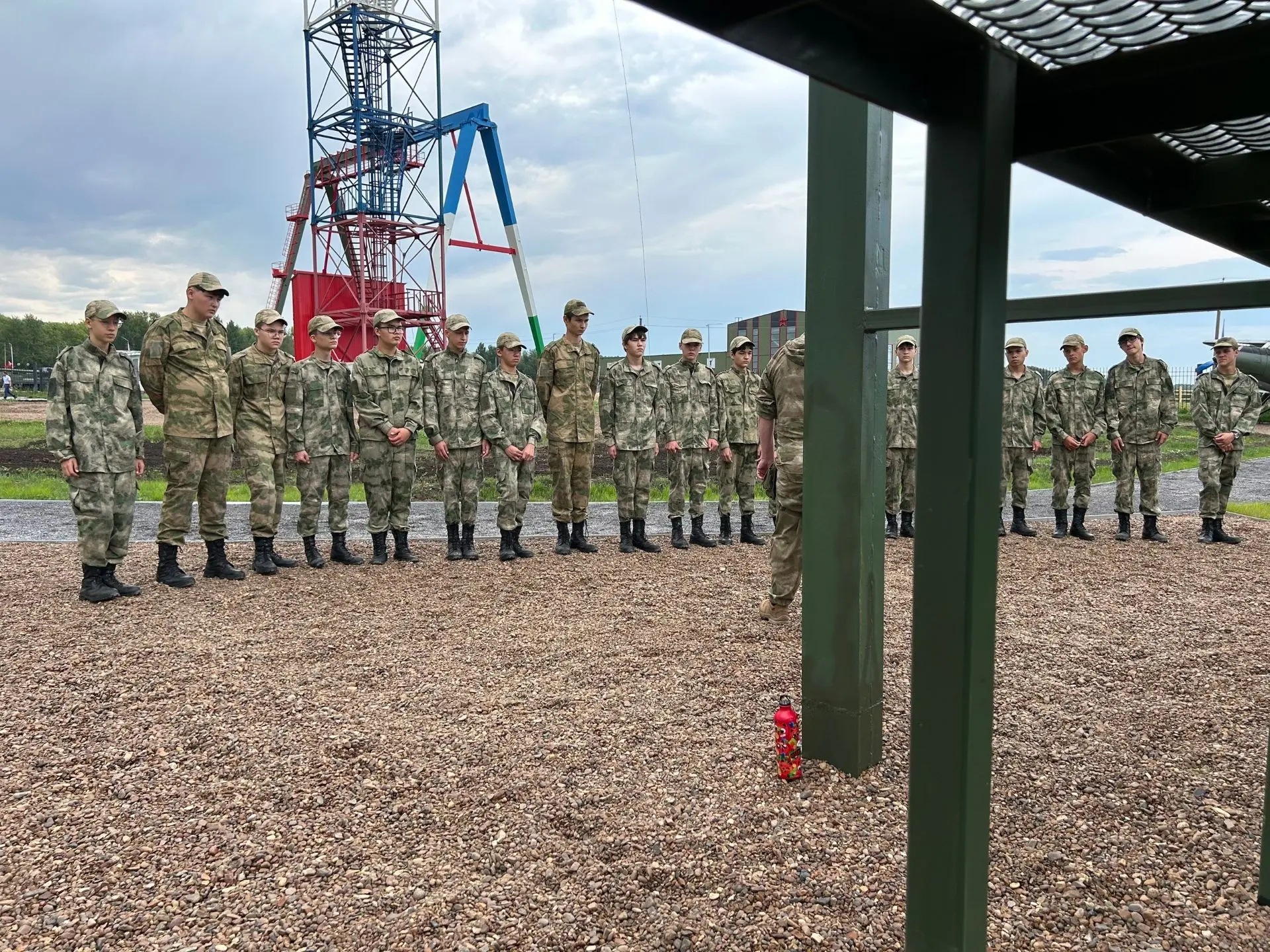 Кадеты военно-морского класса "Юнга" принимают участие в уникальной профильной смене в УМЦ «Авангард