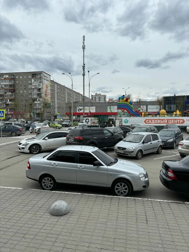 Хочется просто выскочить в город на своей снежке. Слушать новинки этого года, попивая а...
