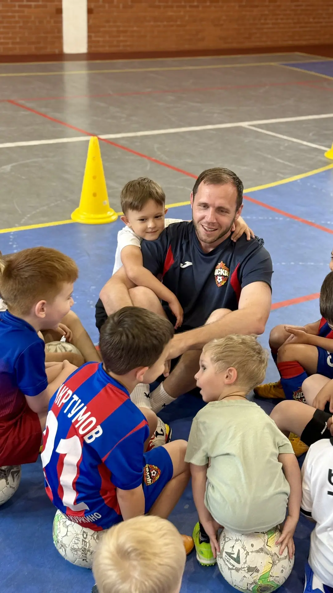 ДЮФА ПФК ЦСКА Куркино-Новогорск
⚽️ Подобрать группу
📞 Связаться: +7-916-101-19-11
