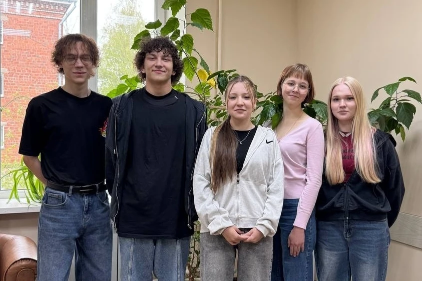 Студенты ИжГТУ на Всероссийской конференции по развитию образования

📅 3 июня студенты ИжГТУ принял