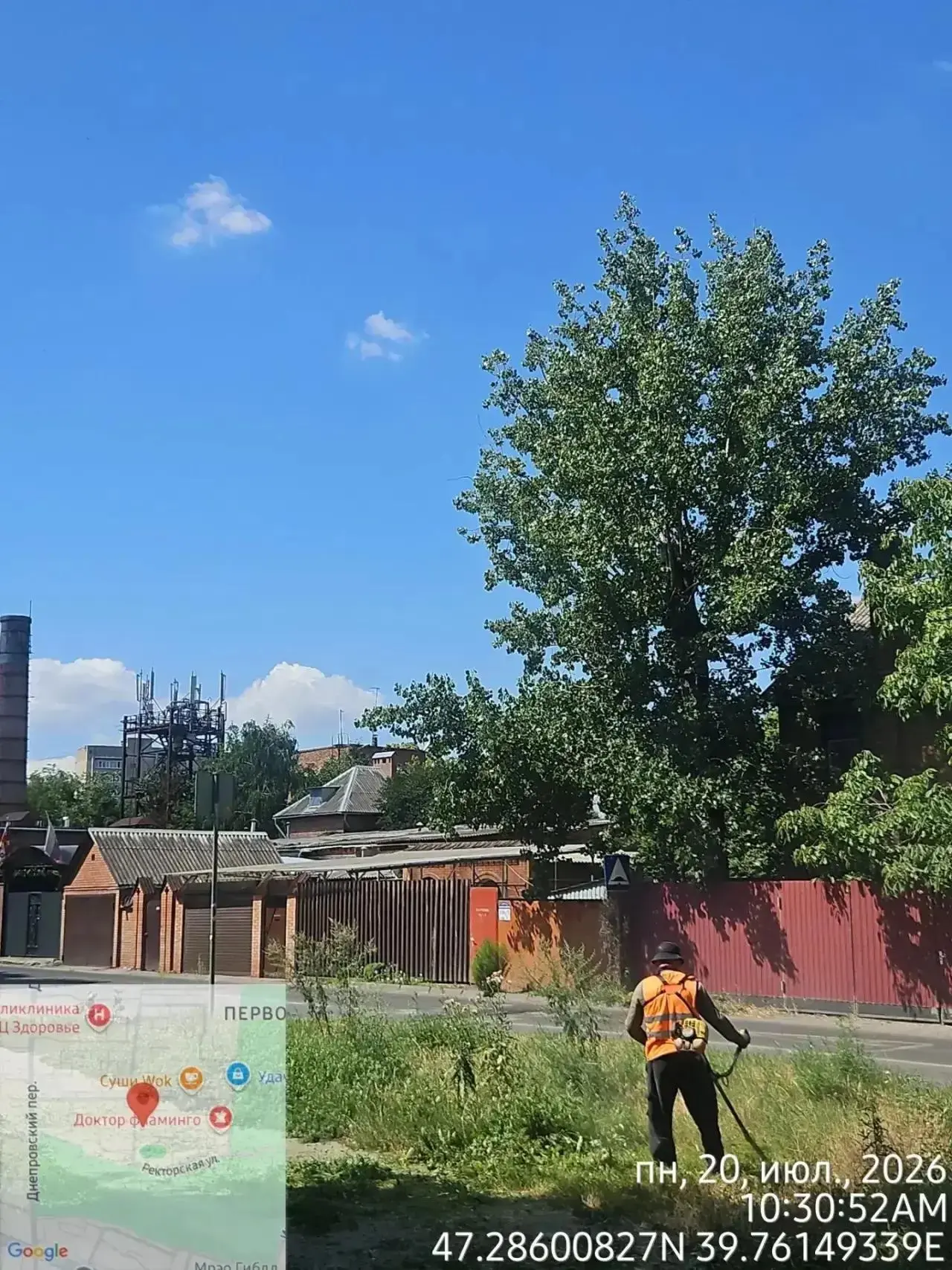 Уважаемые жители района!

Сотрудники МКУ «УЖКХ» Первомайского района на постоянной основе проводят а