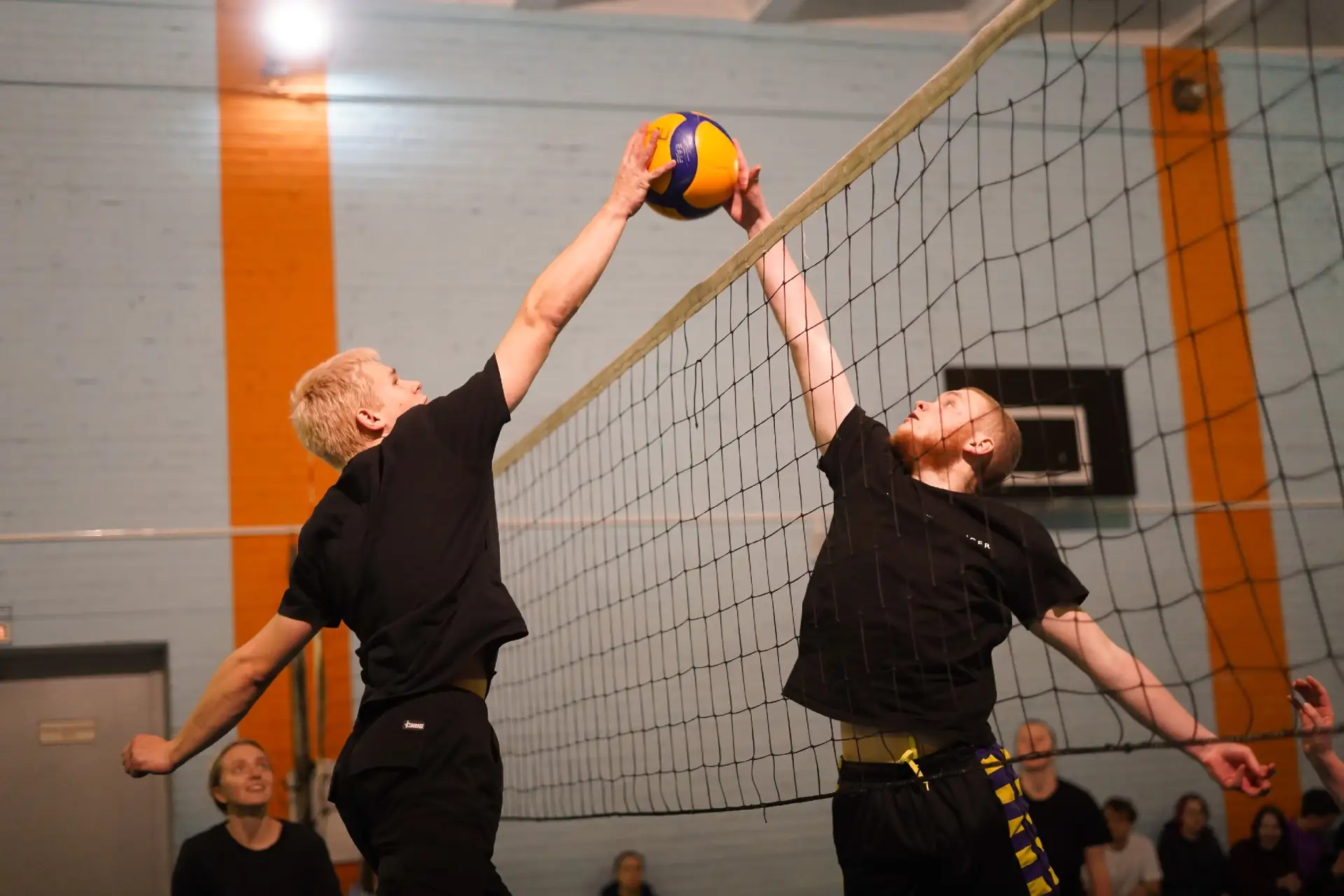 Начинаем выходные с высоких целей и отличной реакции! 🏐🚀