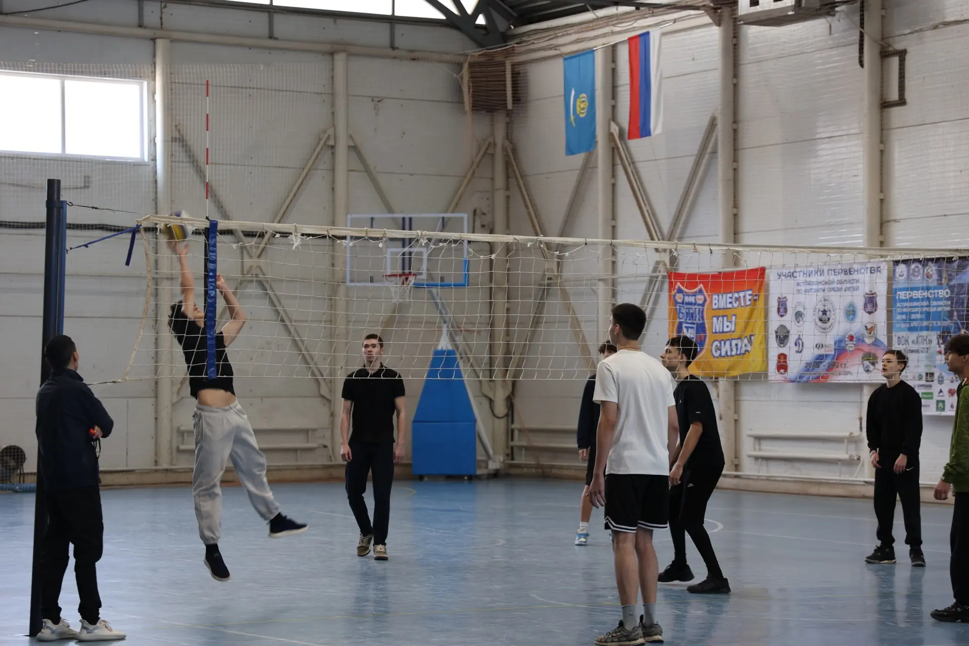 🏐 Первенство АГПК по волейболу среди первокурсников  В Астраханском государственном политехническом 