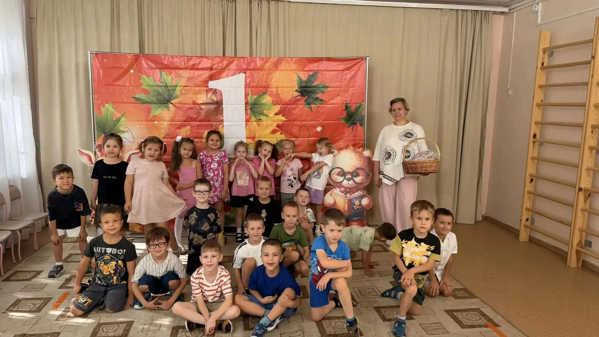 🇷🇺 Праздник 1 сентября в нашем детском саду был по-настоящему особенным: мы встретили...