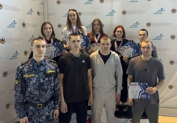Спортсмены академии вошли в тройку призеров в соревнованиях по плаванию  28–29 марта в физкультурно-