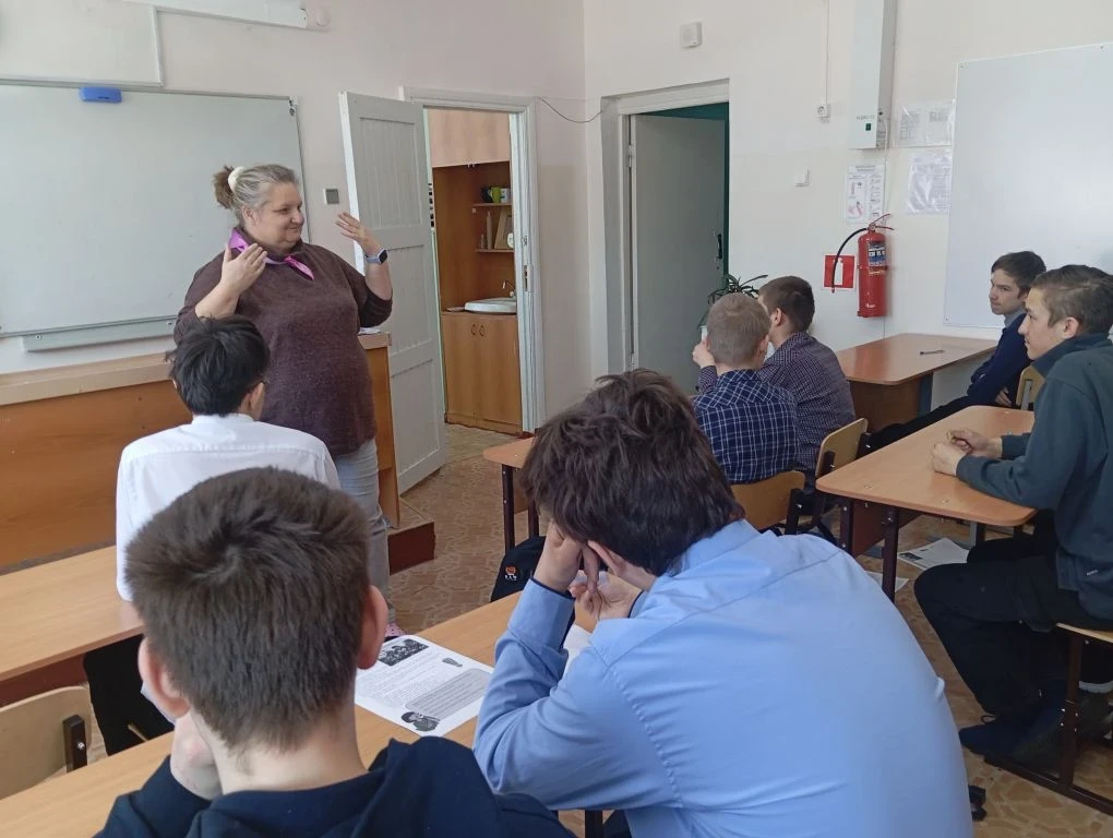 В этом году наша страна празднует 12 годовщину важного события новейшей истории – воссоединения полу