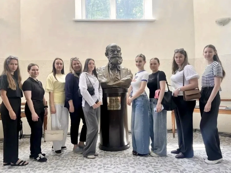 ПАМЯТЬ, КОТОРУЮ НЕЛЬЗЯ ЗАБЫТЬ
 
📢 В преддверии Дня памяти и скорби студенты психолого-педагогическо