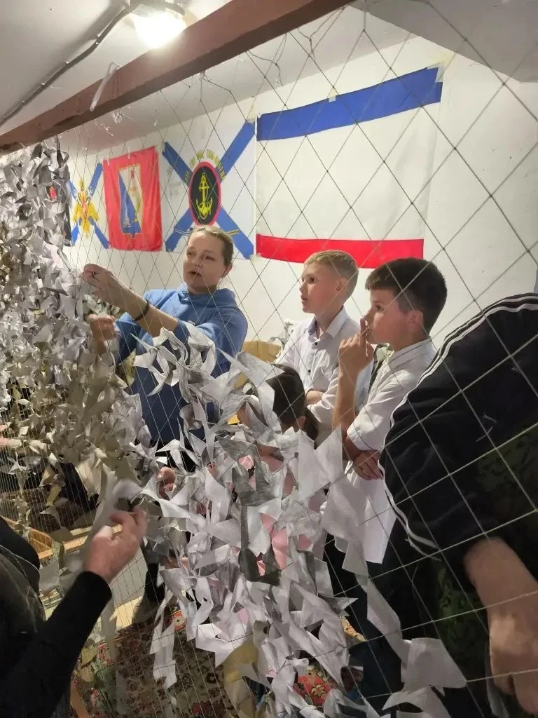 🚨Тревога не для паники, а для добрых дел     Сегодня во время воздушной тревоги ученики 2-В, 2-Г и 4