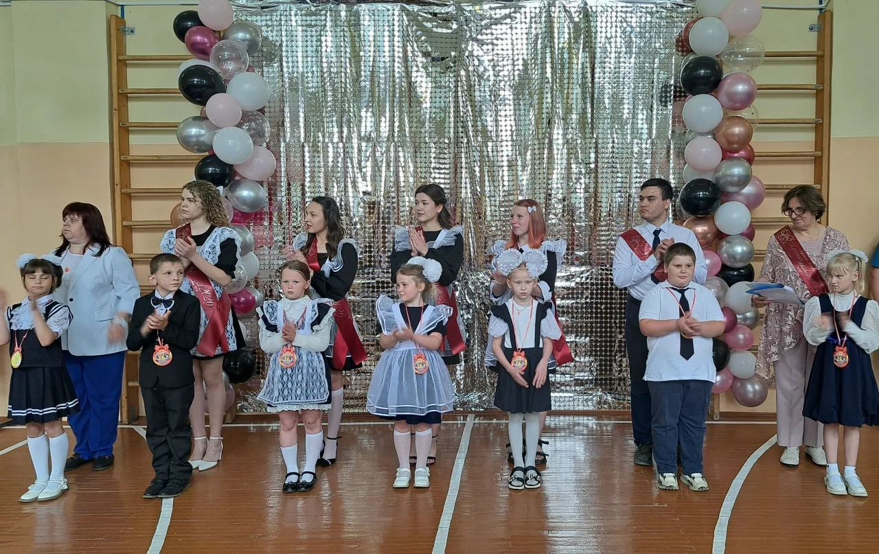 🔔 В добрый путь, выпускники! Последний звонок — 2026 ✨