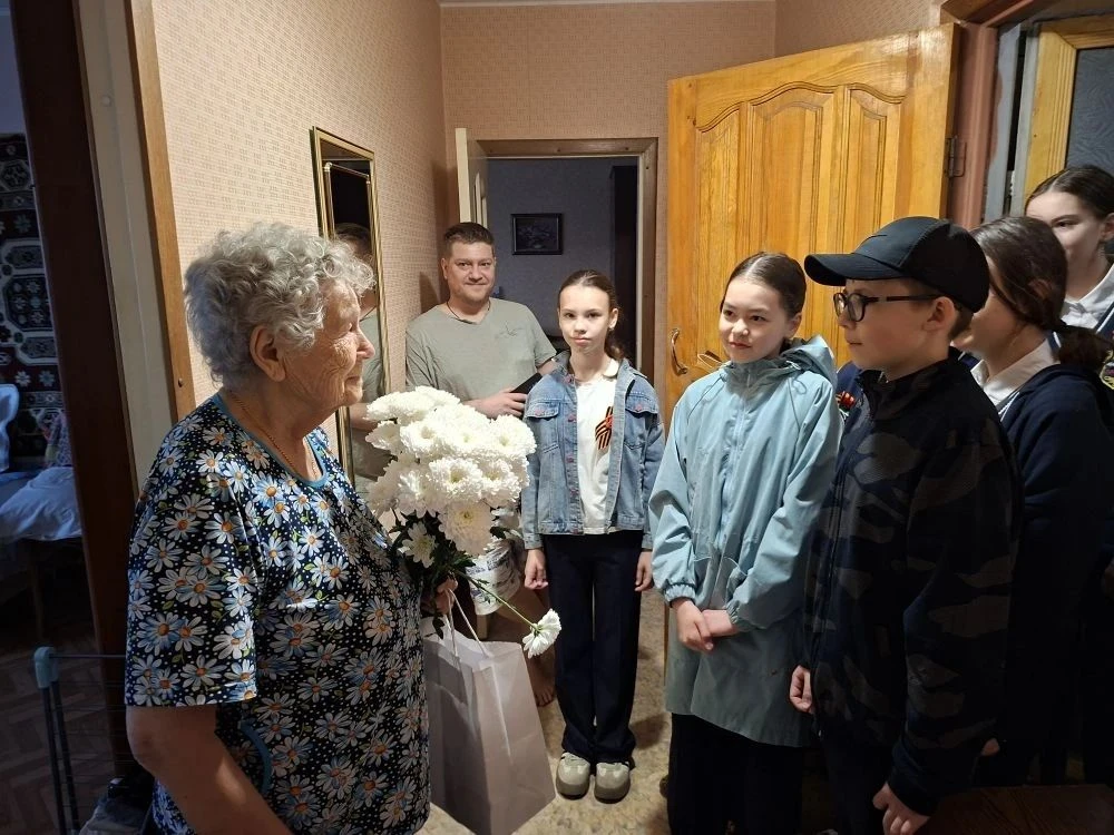 💐❤️Поздравление ветеранов. С каждым годом рядом с нами остается все меньше тех, кто прошел через сур