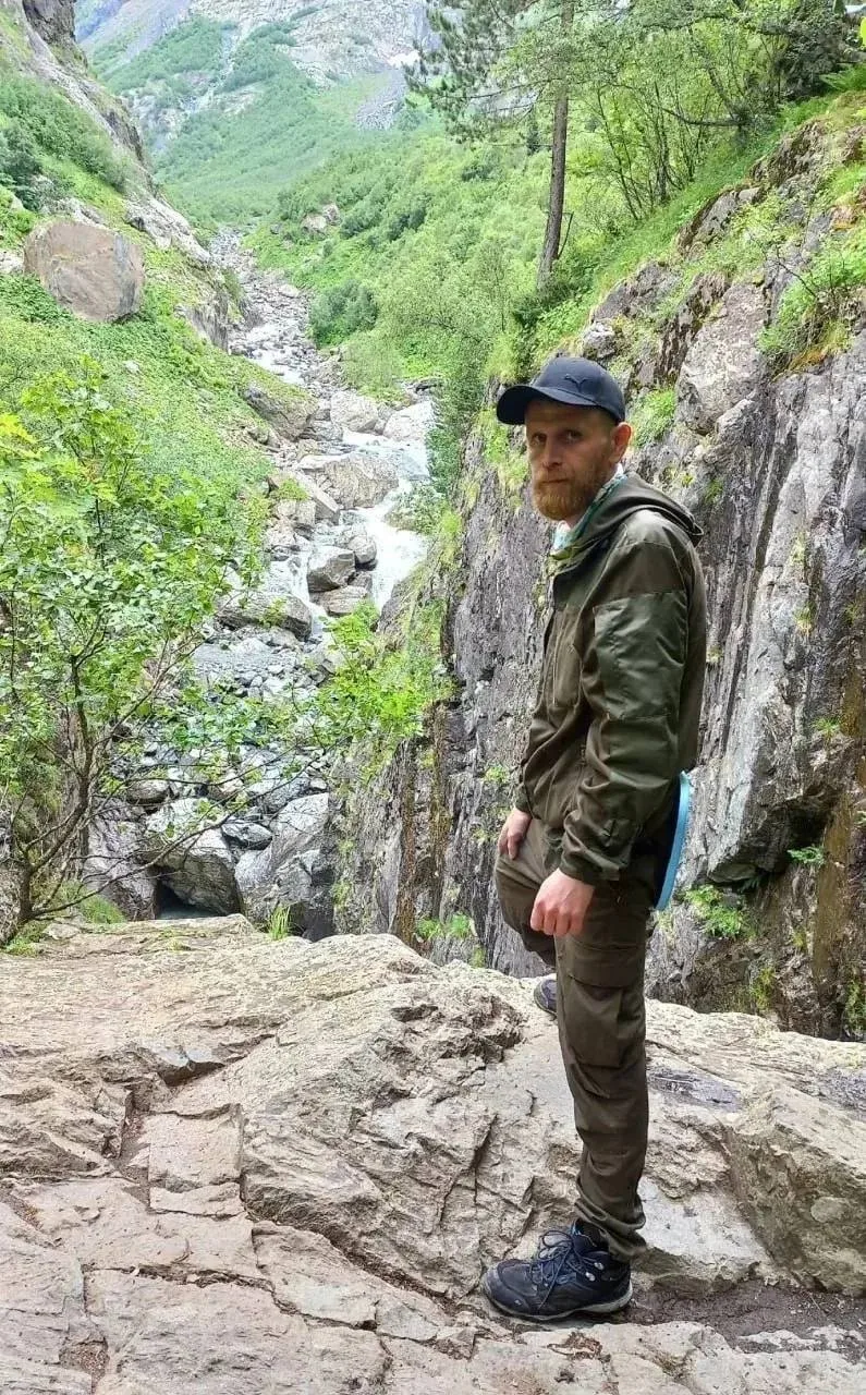 В районе Ергаков уже 10 дней ищут пропавшего туриста.