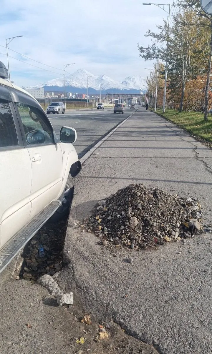 Жители Петропавловска жалуются на опасный поворот у роддома