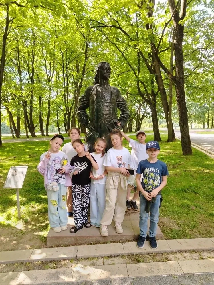 Сегодня учащиеся 2В класса побывали на экскурсии в музее-заповеднике "Коломенское" с программой "Рус