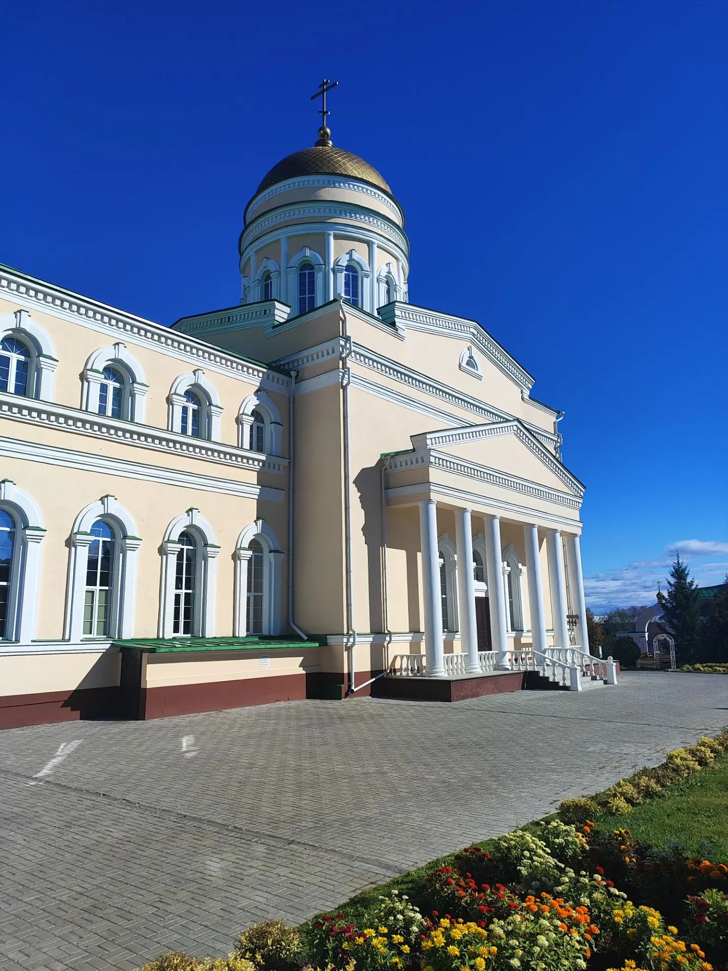 Будь внимателен, не причащайся по привычке. Каждый раз приступай к Таинству так, как бу...