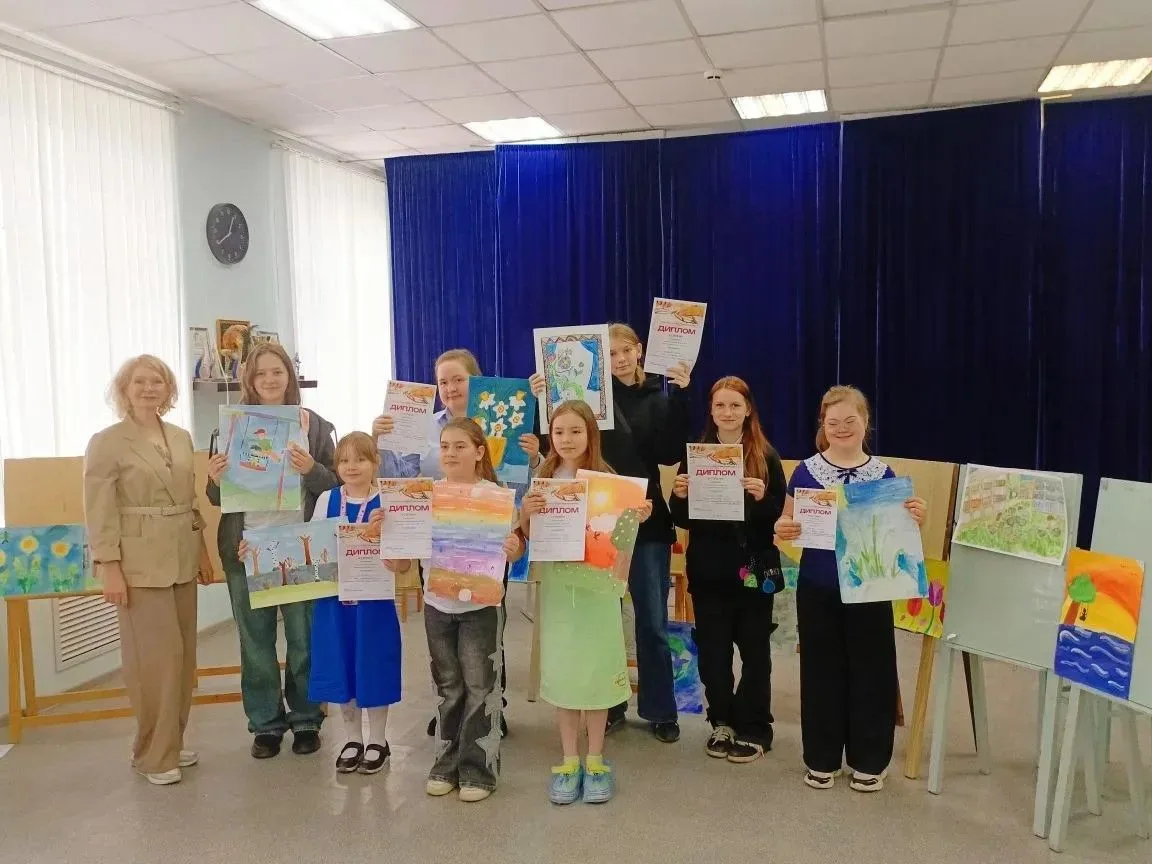 🖼В ДЮЦ «Фаворит» состоялся районный блиц‑конкурс «Я рисую этот мир»!