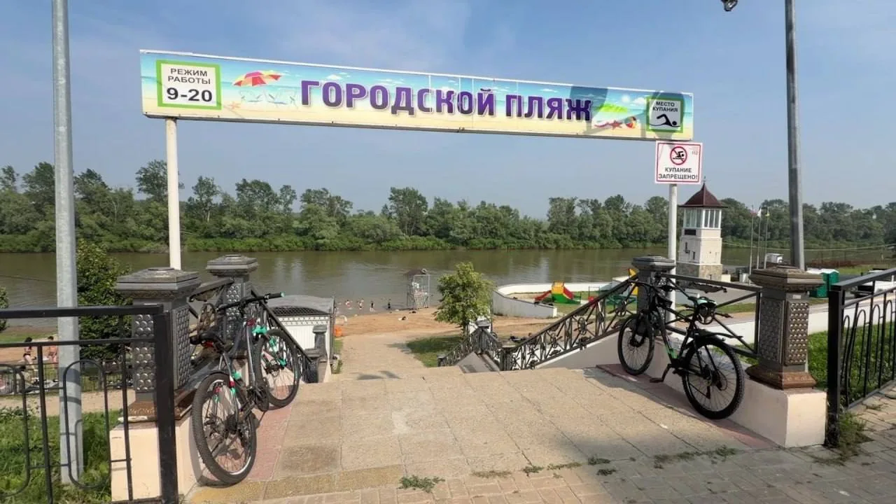 🏖️ Городской пляж в Ишиме готовят к открытию после снижения уровня воды в реке