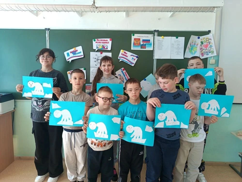 Четвёртый день в  ЛДП «Мы вместе» был посвящен Северному краю и  народам Севера. С ребя...