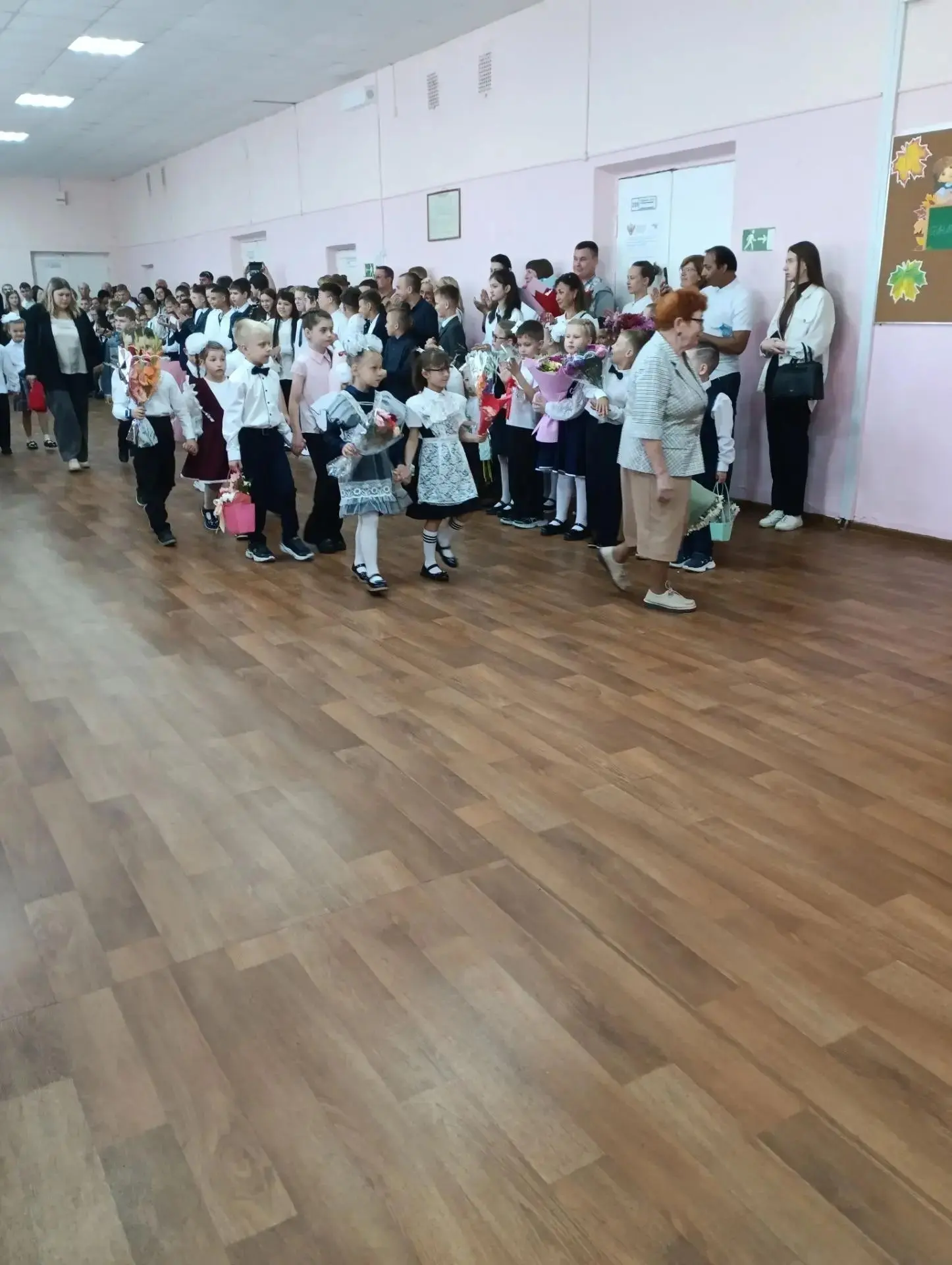 1 сентября 2026 года в нашей школе прошла торжественная линейка, ставшая настоящим праз...