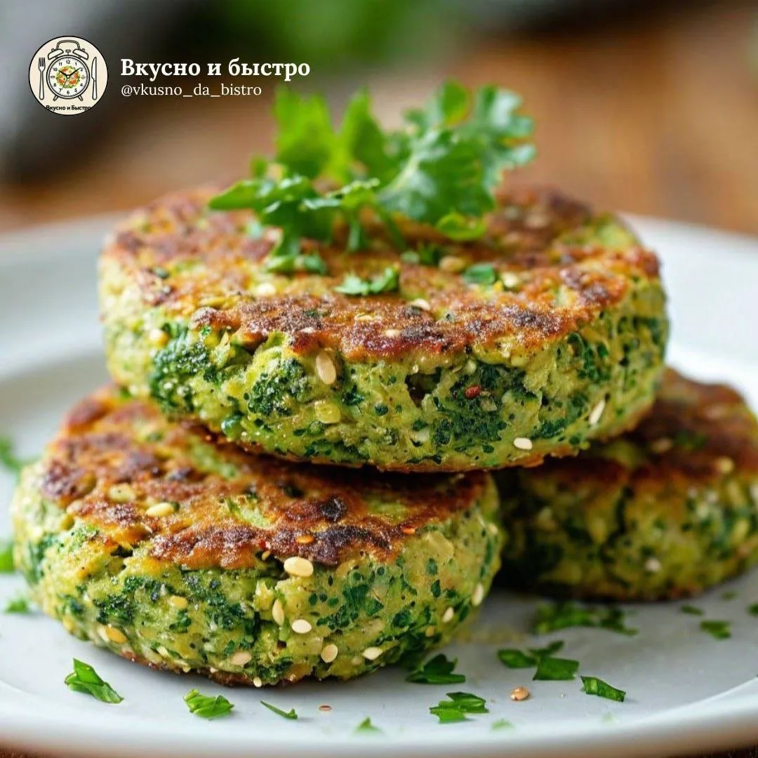 🥦 Котлеты из брокколи 
#обед #ужин #30мин

🕒 Время приготовления: ~30 мин
Порции: 3–4
Сложность: л