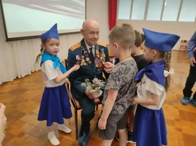 🇷🇺В Чебоксарах стартовала патриотическая неделя в детских садах  В дошкольных учреждениях Чебоксар н