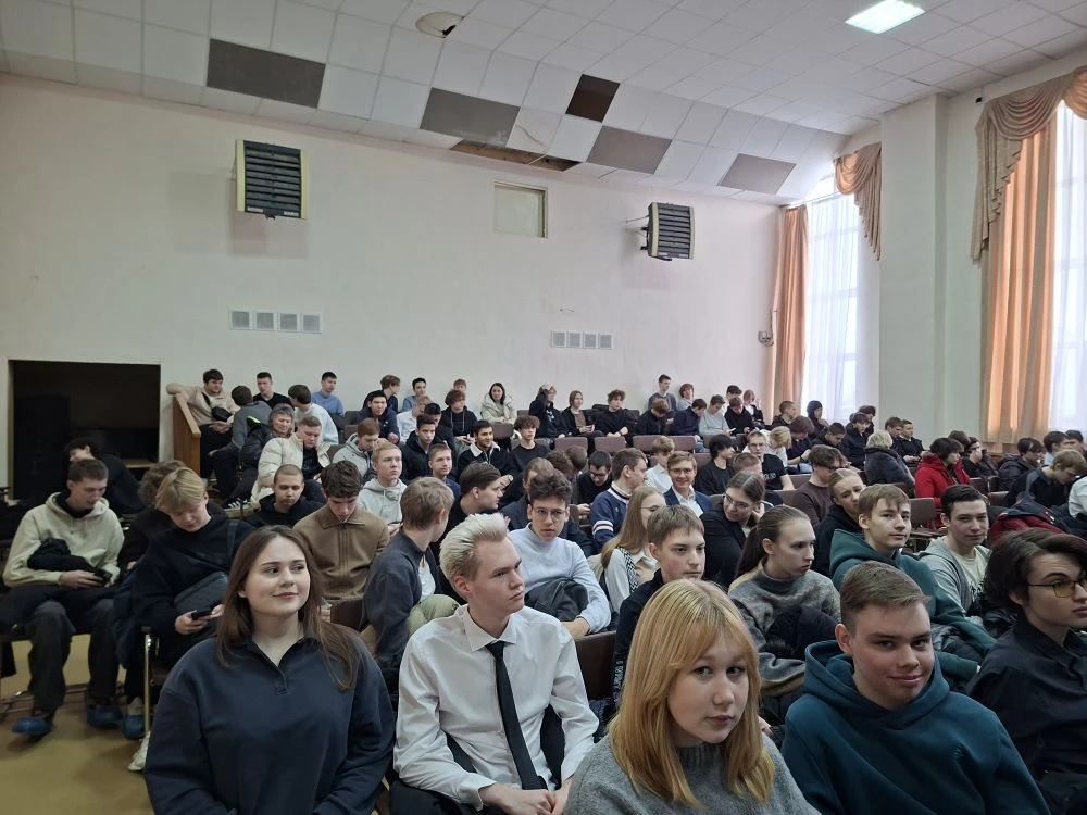 Сегодня, 12 февраля 2026 учащиеся 9-11 классов нашей школы посетили увлекательную профориентационную