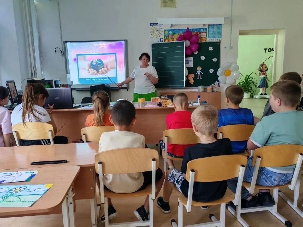 Сохраним природу вместе!
     Воспитанники пришкольного лагеря «Сказка» стали частью большого и важн