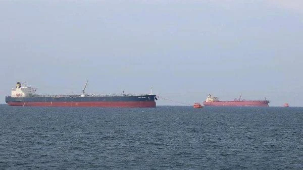 🔥 Снова атака на танкеры: пожар прямо во время погрузки