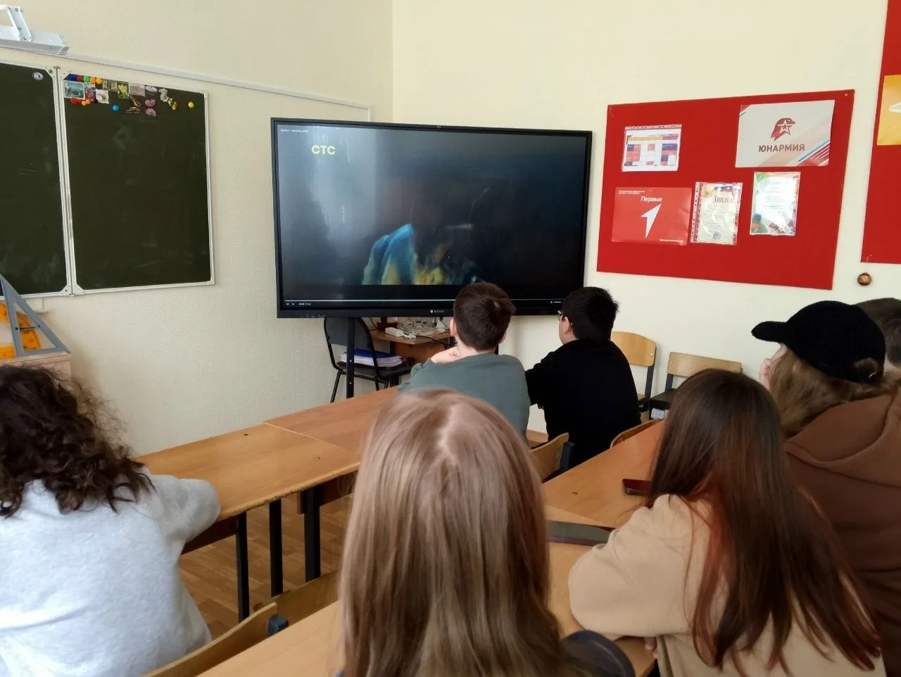 Кино в ЦДИ: «Африка» Ученики 5-8 классов посмотрели фильм «Африка» (6+) в Центре детских инициатив. 