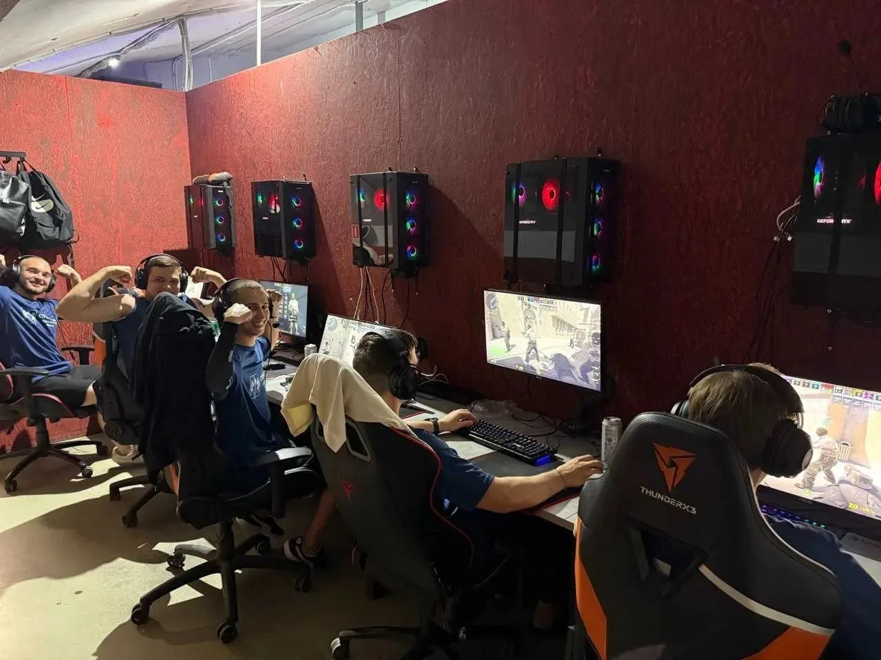 🥉 Сотрудники ИГСН Новосибирской области взяли бронзу на Всероссийском турнире по компь...