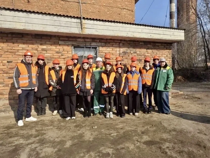 🏫 Школьники с экскурсией побывали на котельной Примтеплоэнерго в селе Покровка Октябрьского муниципа