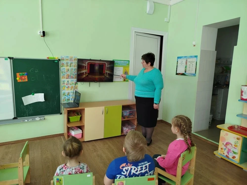 🎭 Всемирный день театра в Помринском детском саду!