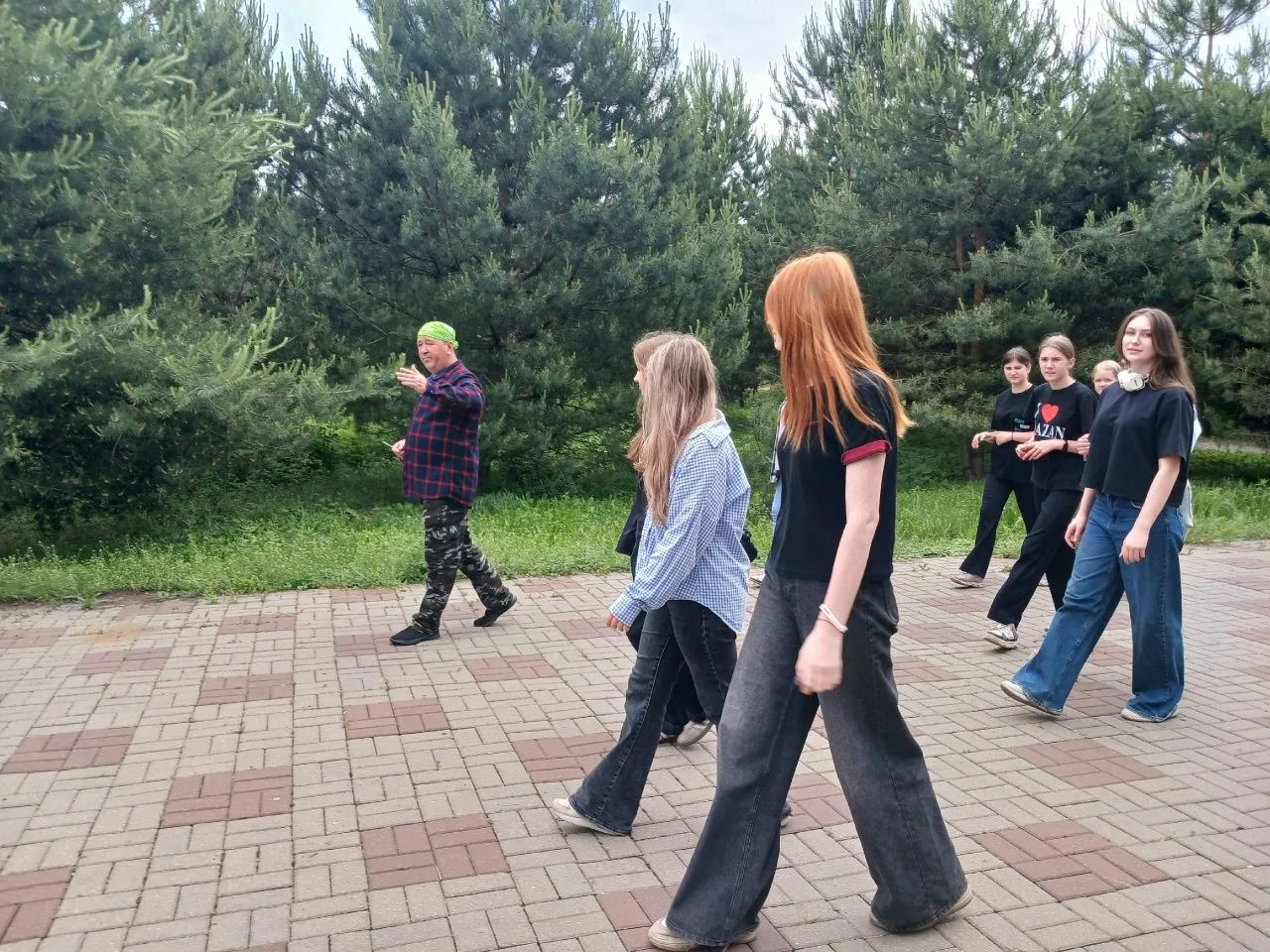 👫 Очередной день в лагере «Актив» Петровского Дома детского творчества был посвящён те...