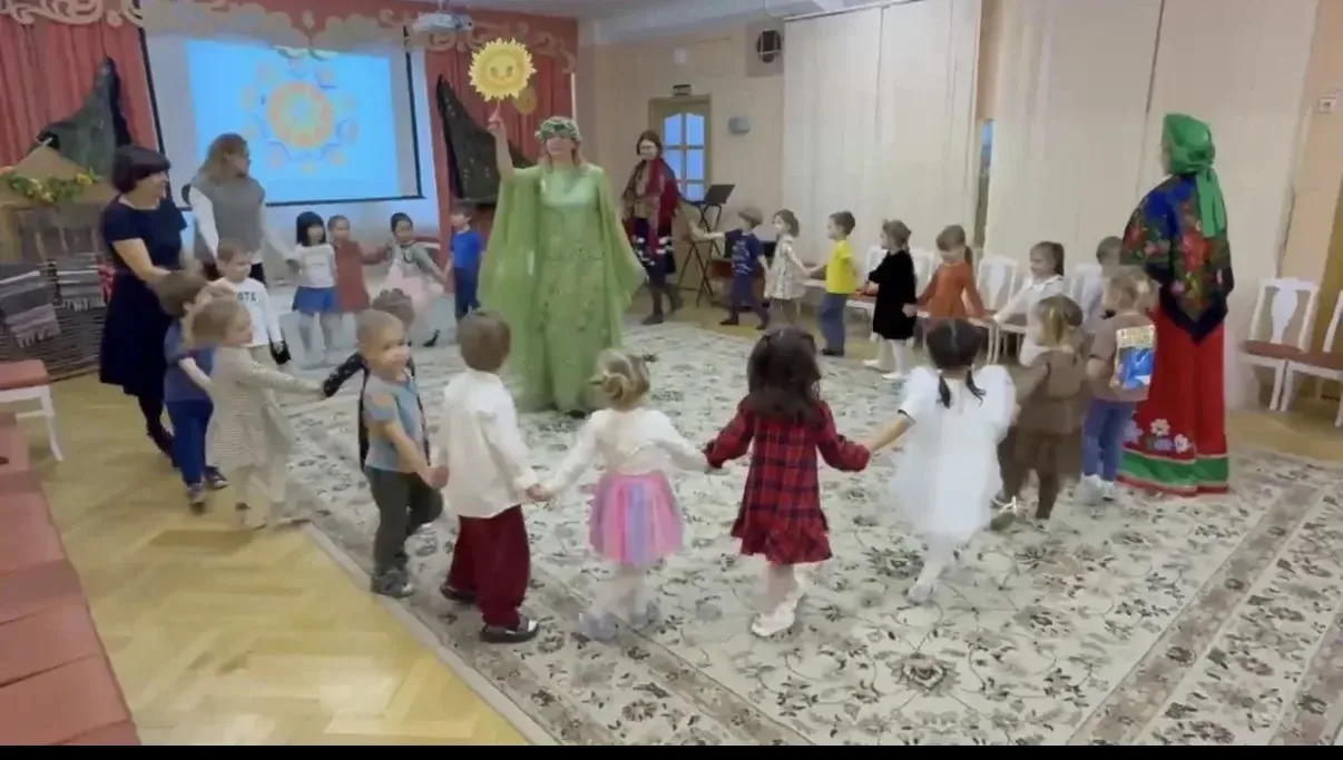 🎉ПРАЗДНИК  У ДОШКОЛЯТ🎉  ☀️Дошколята нашей #ШколаТропарево очень любят праздники, а масленица- самое 