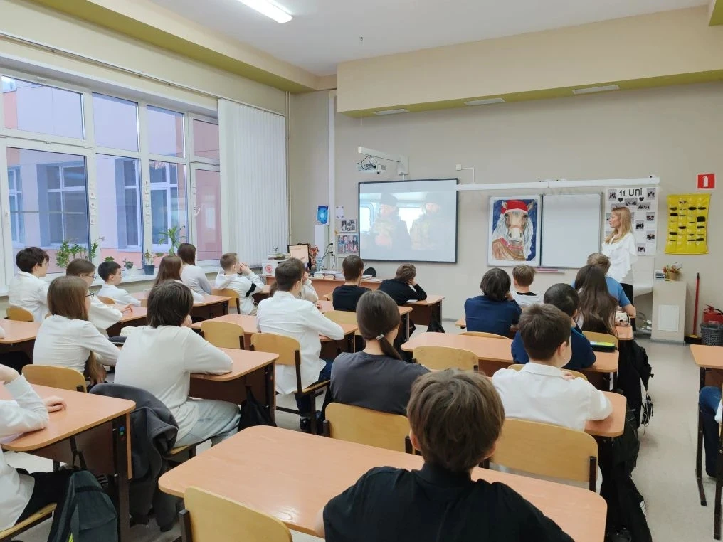 С чего начинается Родина? С нашего двора. 🇷🇺  В рамках курса «Разговоры о важном» мы продолжаем гово