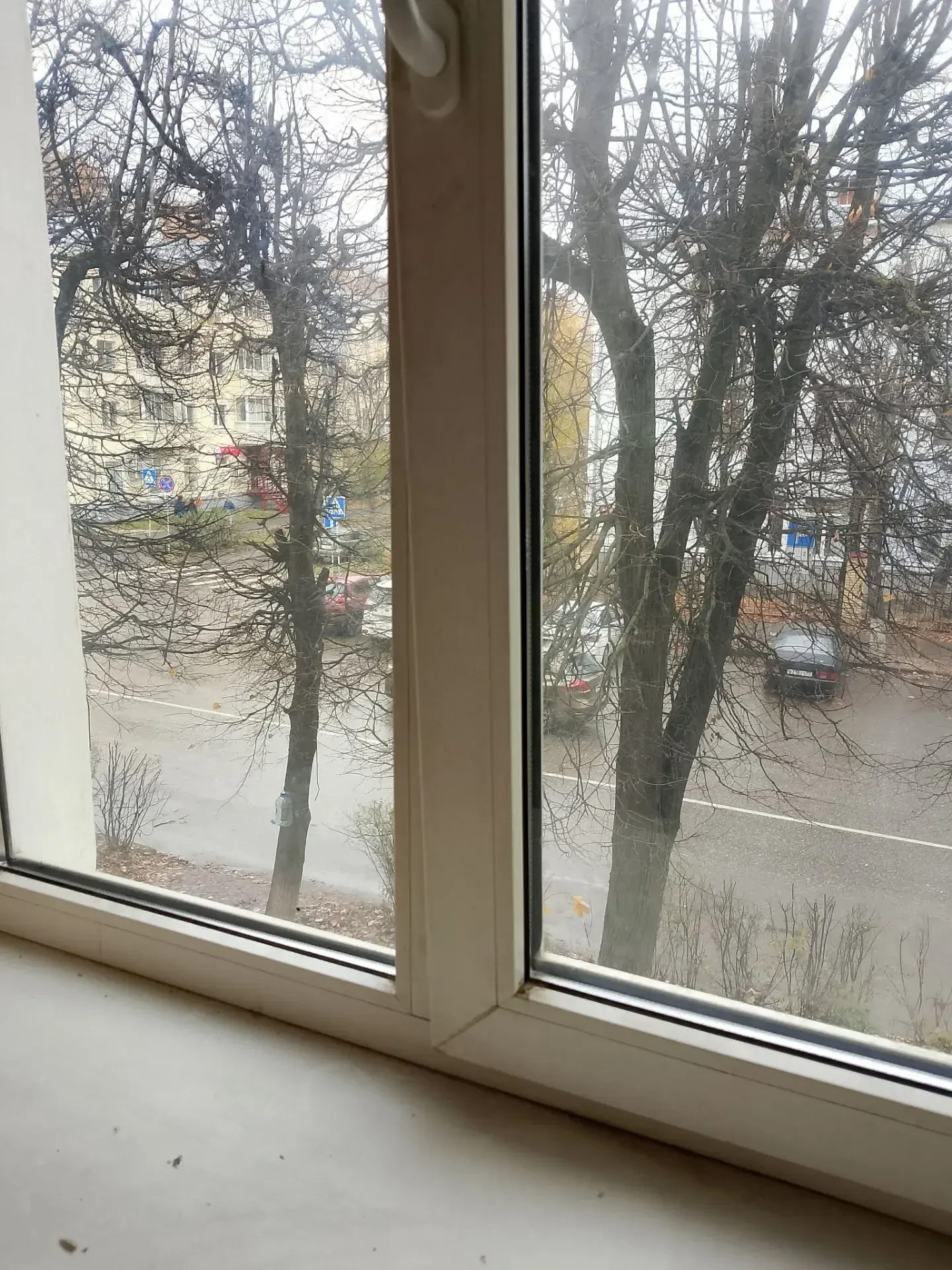 Сдам комнату ❤️

📎 Адрес : ул. Полины Осипенко,5

Сдам комнату 19,5 кв.м на длительный срок, без жи