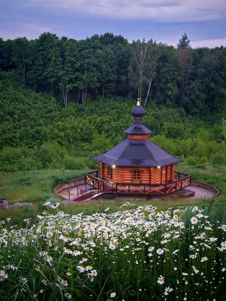 Ангела в ночи!✨

🌅 Корсунский паломник