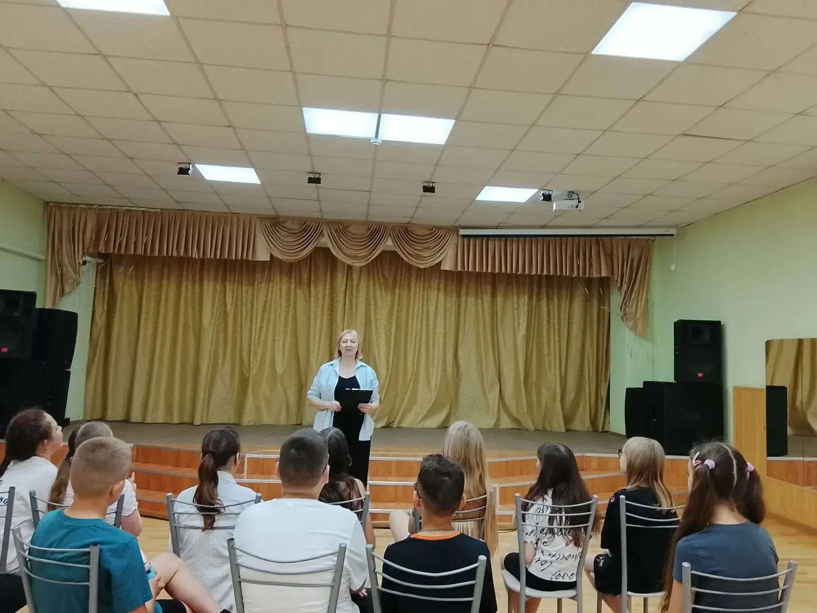 18 августа в отделе народной культуры «Радуга» прошел важный информационный час под наз...
