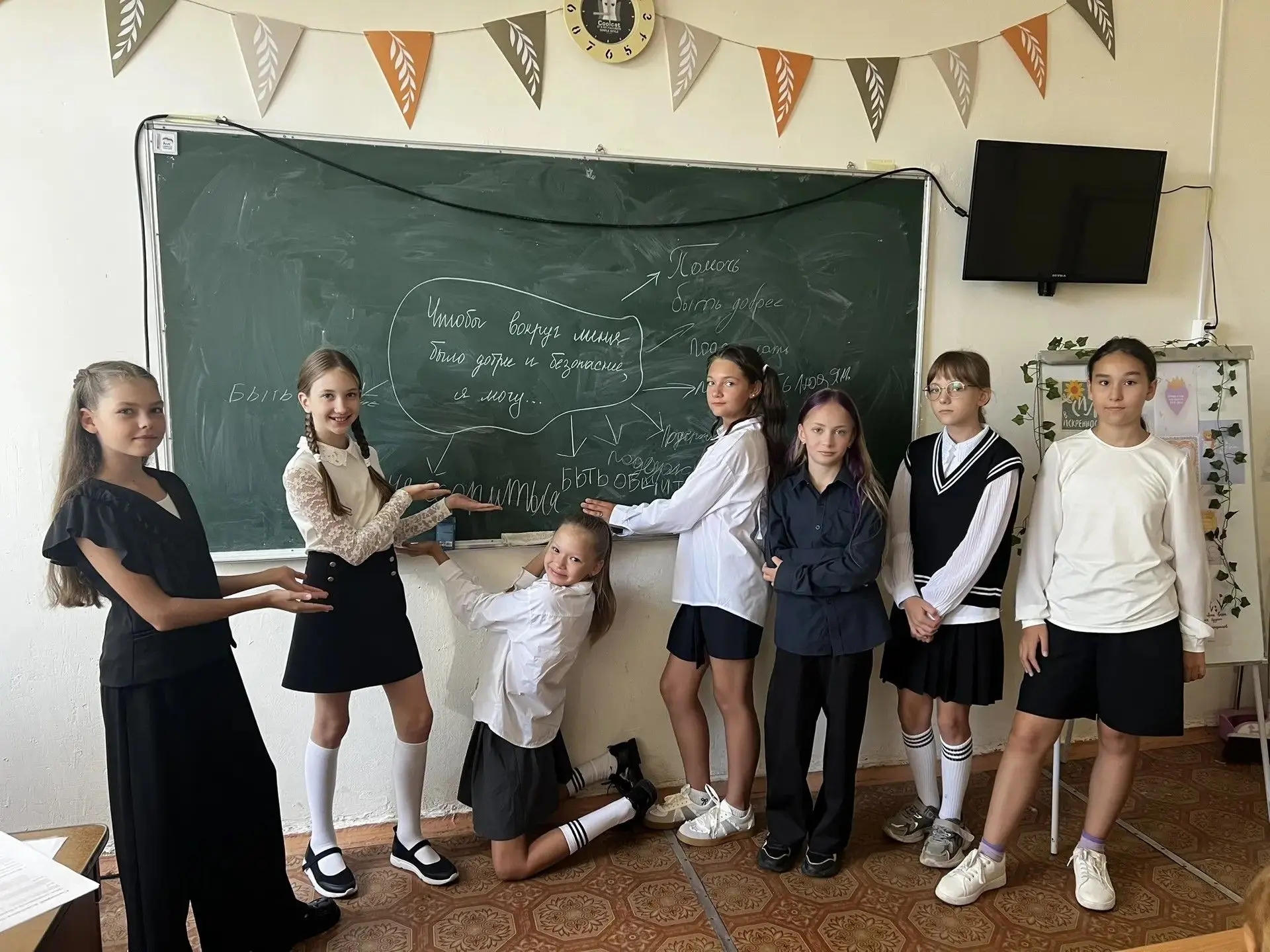 Сегодня, 3 сентября, в День солидарности в борьбе с терроризмом 🕯️🤝, в школе прошли т...