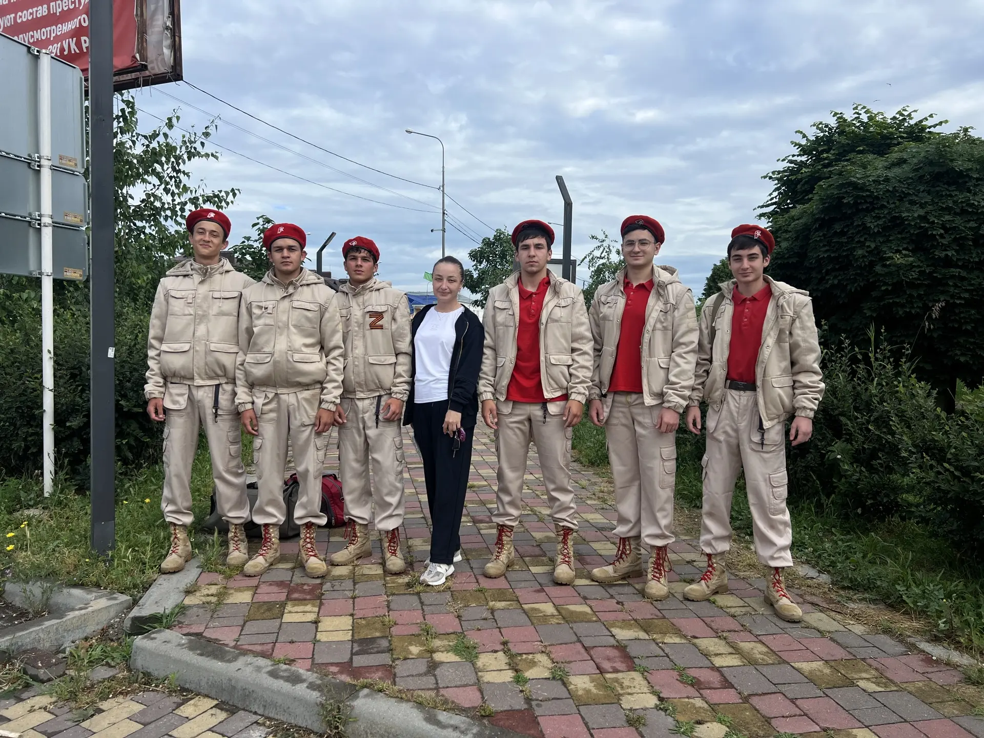 Пять дней, которые сделают наших ребят сильнее!

Представьте: ранний подъём, строгий распорядок дня,